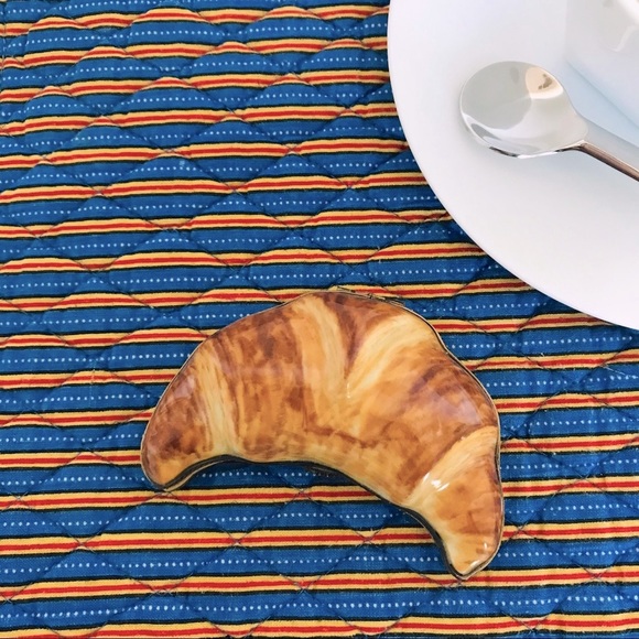 NEW Limoges Croissant Box Collectible RARE NEW WITHOUT TAGS - Picture 1 of 15